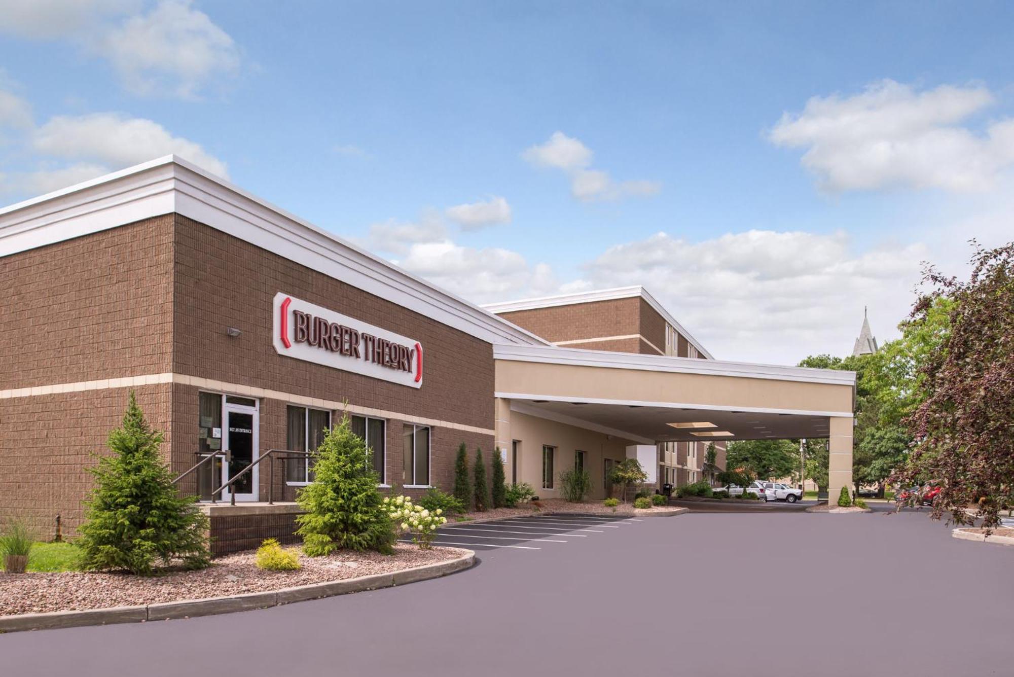 Holiday Inn Auburn-Finger Lakes Region By Ihg Esterno foto